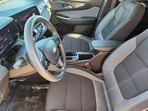 Used 2025 Chevrolet TrailBlazer LT image 4