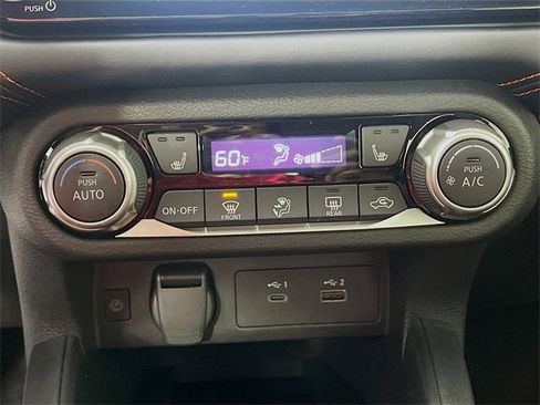 New 2025 Nissan Versa SR w/ Trunk Package image 11