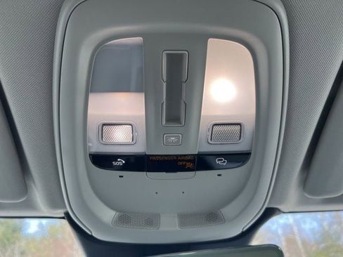 New 2026 Volvo XC60 B5 Ultra w/ Climate Package image 36