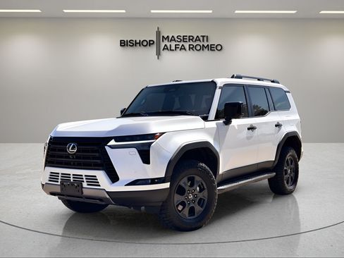 Used 2025 Lexus GX 550 AWD/4WD image 2