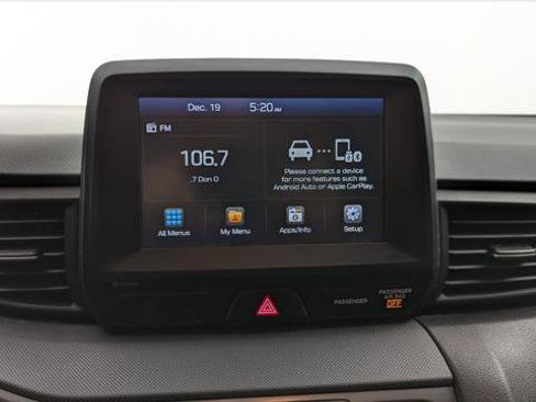 Used 2020 Hyundai Veloster 2.0 image 23