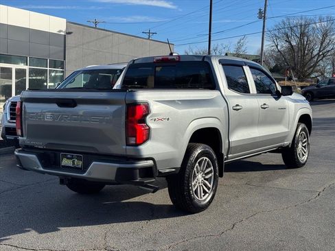 Used 2025 Chevrolet Colorado LT w/ LT Convenience Package image 3