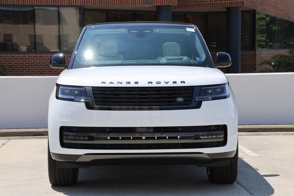 New 2026 Land Rover Range Rover Long Wheelbase SE AWD/4WD image 5