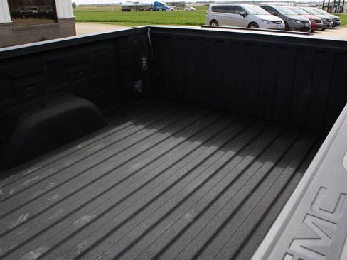 Used 2024 GMC Sierra 1500 Elevation AWD/4WD image 9