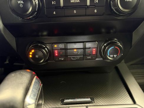 Used 2020 Ford F150 XLT w/ Equipment Group 302A Luxury AWD/4WD image 49