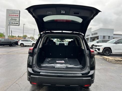 New 2026 Nissan Rogue SV AWD/4WD image 5