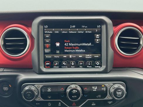 Used 2023 Jeep Gladiator Rubicon AWD/4WD image 23