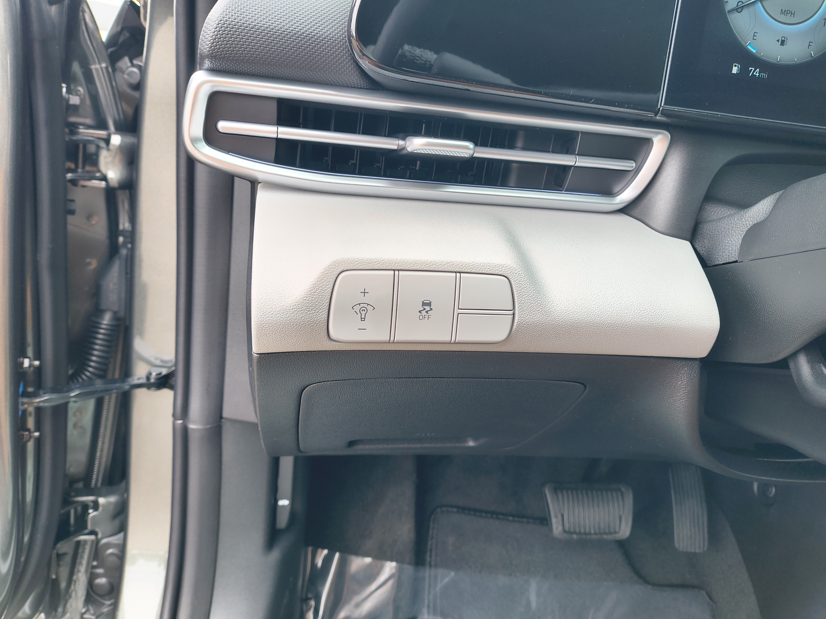 New 2026 Hyundai Elantra Limited FWD image 26