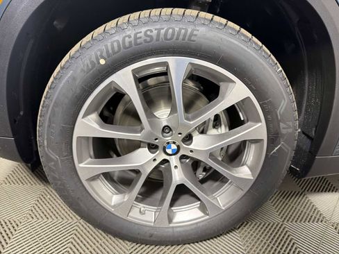 New 2026 BMW X5 xDrive40i w/ Premium Package image 10
