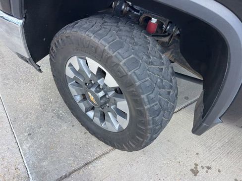 Used 2024 Chevrolet Silverado 2500 LT w/ All Star Edition image 35