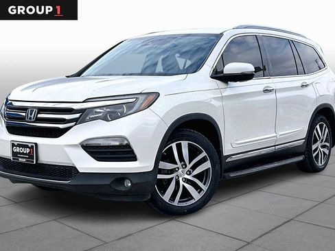 Used 2017 Honda Pilot Elite image 1