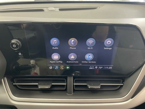 New 2026 Chevrolet Trax LS w/ LS Convenience Package FWD image 3