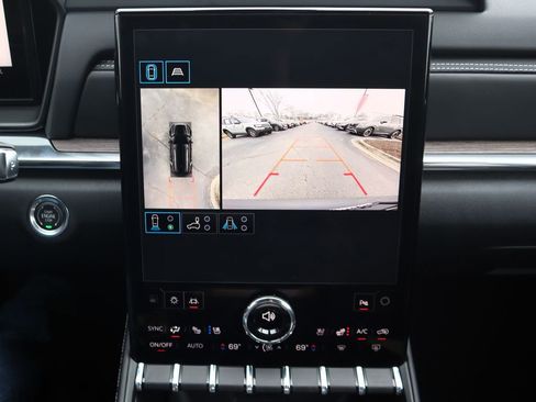 Used 2026 GMC Terrain Denali w/ LPO, Floor Liner Package image 17