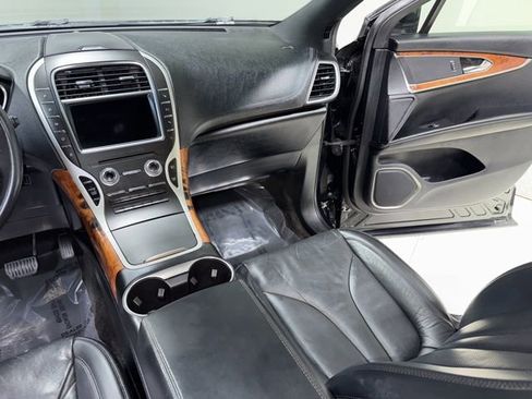 Used 2018 Lincoln MKX Reserve w/ Driver Assistance Package image 23