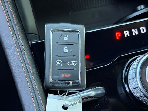Used 2022 Jeep Grand Cherokee Summit AWD/4WD image 14