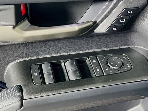 New 2026 Toyota 4Runner Platinum image 16