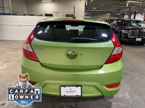 Used 2012 Hyundai Accent SE image 5