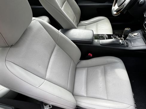 Used 2013 Lexus ES 350 w/ Luxury Pkg FWD image 44