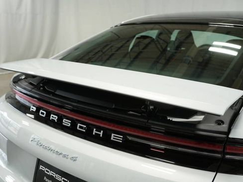 Certified 2025 Porsche Panamera 4 AWD/4WD image 45