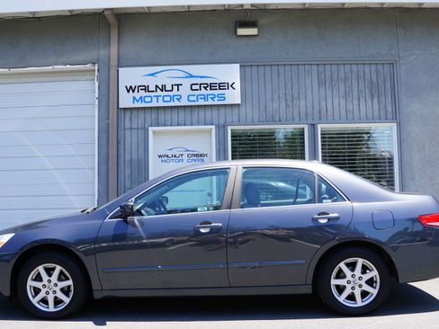 Used 2004 Honda Accord EX image 18