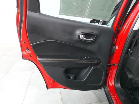 Used 2020 Jeep Compass Sport AWD/4WD image 29