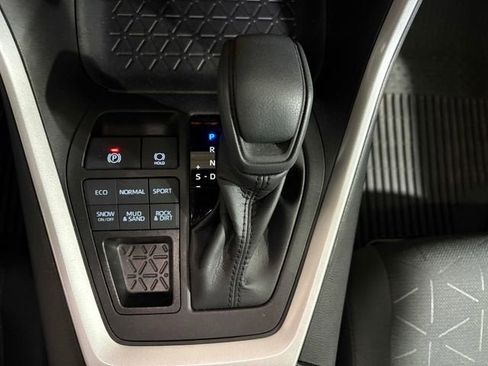 Used 2023 Toyota RAV4 XLE w/ Convenience Package AWD/4WD image 14