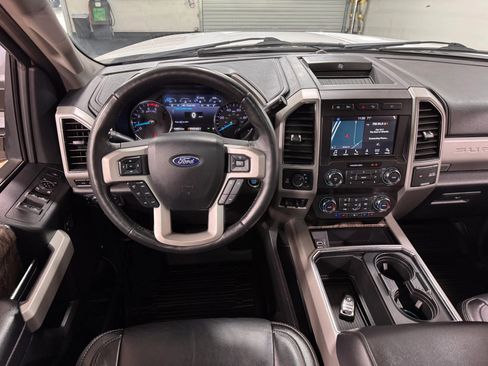 Used 2019 Ford F250 Lariat w/ Lariat Ultimate Package image 23