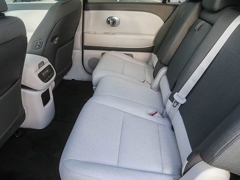 New 2026 Hyundai Ioniq 9 SE w/ Tow & Go Package image 20