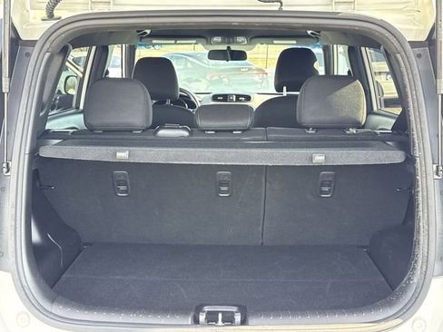 Used 2019 Kia Soul + image 13