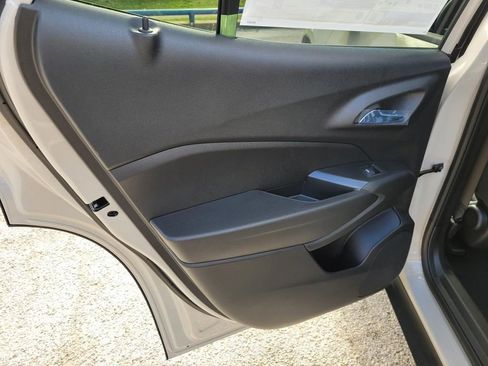 New 2026 Chevrolet Trax RS w/ Sunroof Package FWD image 9