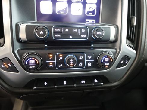 Used 2017 GMC Sierra 1500 SLT w/ SLT Premium Package AWD/4WD image 6