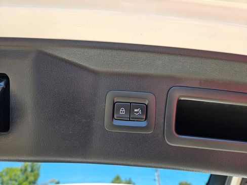 Used 2024 MAZDA CX-90 Plug-In Hybrid w/ Premium Plus AWD/4WD image 11