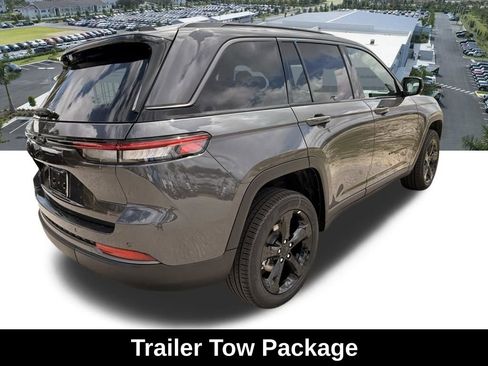 New 2026 Jeep Grand Cherokee Limited w/ Limited Altitude Package AWD/4WD image 4