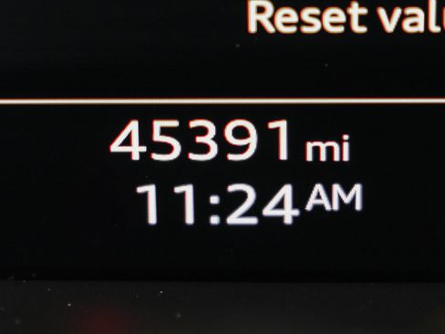 Certified 2022 Audi Q8 Premium Plus image 20