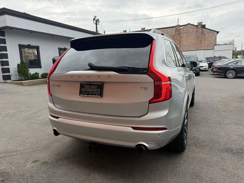 Used 2019 Volvo XC90 T5 Momentum FWD image 3
