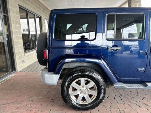 Used 2013 Jeep Wrangler Unlimited Sahara w/ Max Tow Pkg AWD/4WD image 18