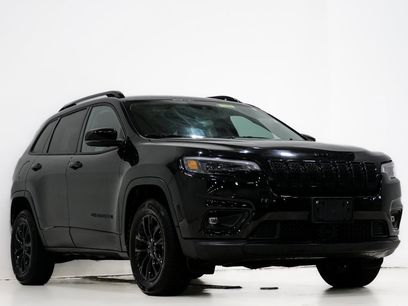 Used 2023 Jeep Cherokee Altitude Lux