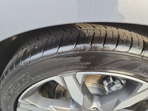 Certified 2025 Honda Civic Sport Touring image 12