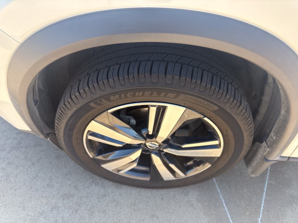 Certified 2021 Nissan Rogue SL w/ Premium Package FWD image 9