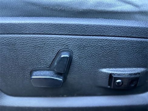 Used 2018 RAM 2500 Big Horn w/ Harvest Edition image 13