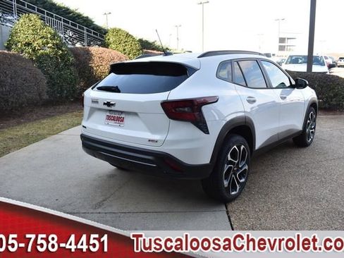 New 2026 Chevrolet Trax RS w/ Sunroof Package image 10