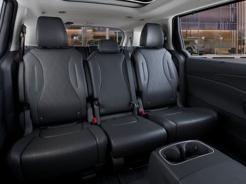 New 2026 Kia Carnival SX w/ SX Dark Edition Package FWD image 16