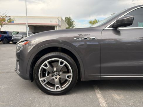 Used 2023 Maserati Levante Modena AWD/4WD image 10
