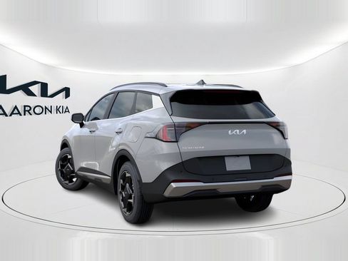 New 2026 Kia Sportage EX w/ EX Panorama Roof Package FWD image 4