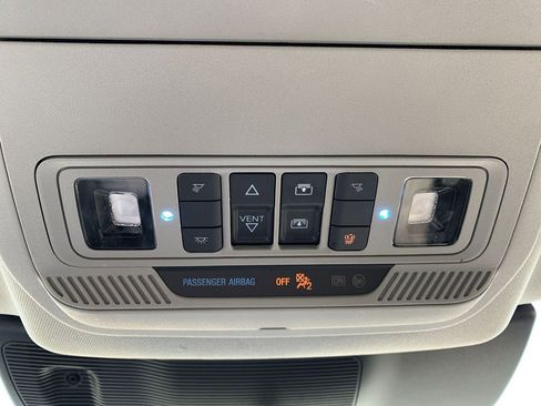 Used 2022 Ford Explorer XLT w/ Equipment Group 202A image 26