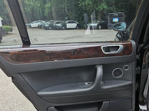 Used 2009 Bentley Flying Spur Flying Spur image 33