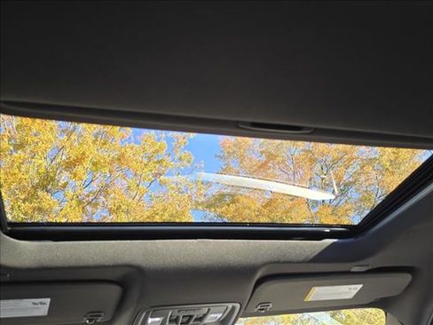 New 2026 GMC Sierra 1500 Denali w/ Denali Reserve Package image 7