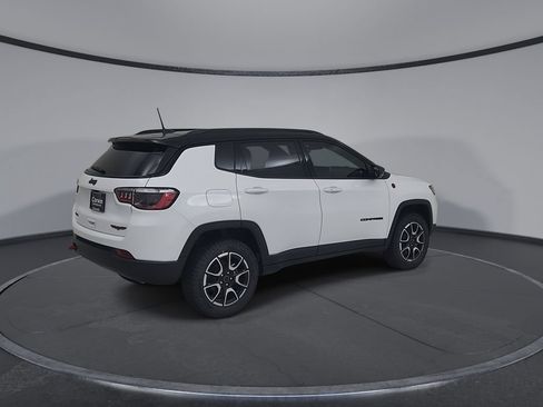 New 2026 Jeep Compass Trailhawk AWD/4WD image 15