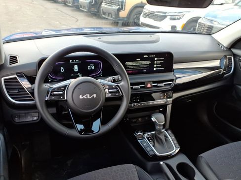 New 2026 Kia Seltos S AWD/4WD image 5