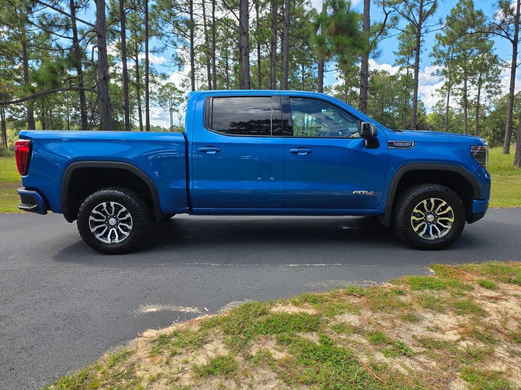Used 2022 GMC Sierra 1500 AT4 w/ AT4 Premium Package AWD/4WD image 6